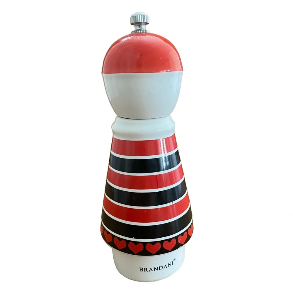 Pepper Master Red & Black Decorative Pepper Mill